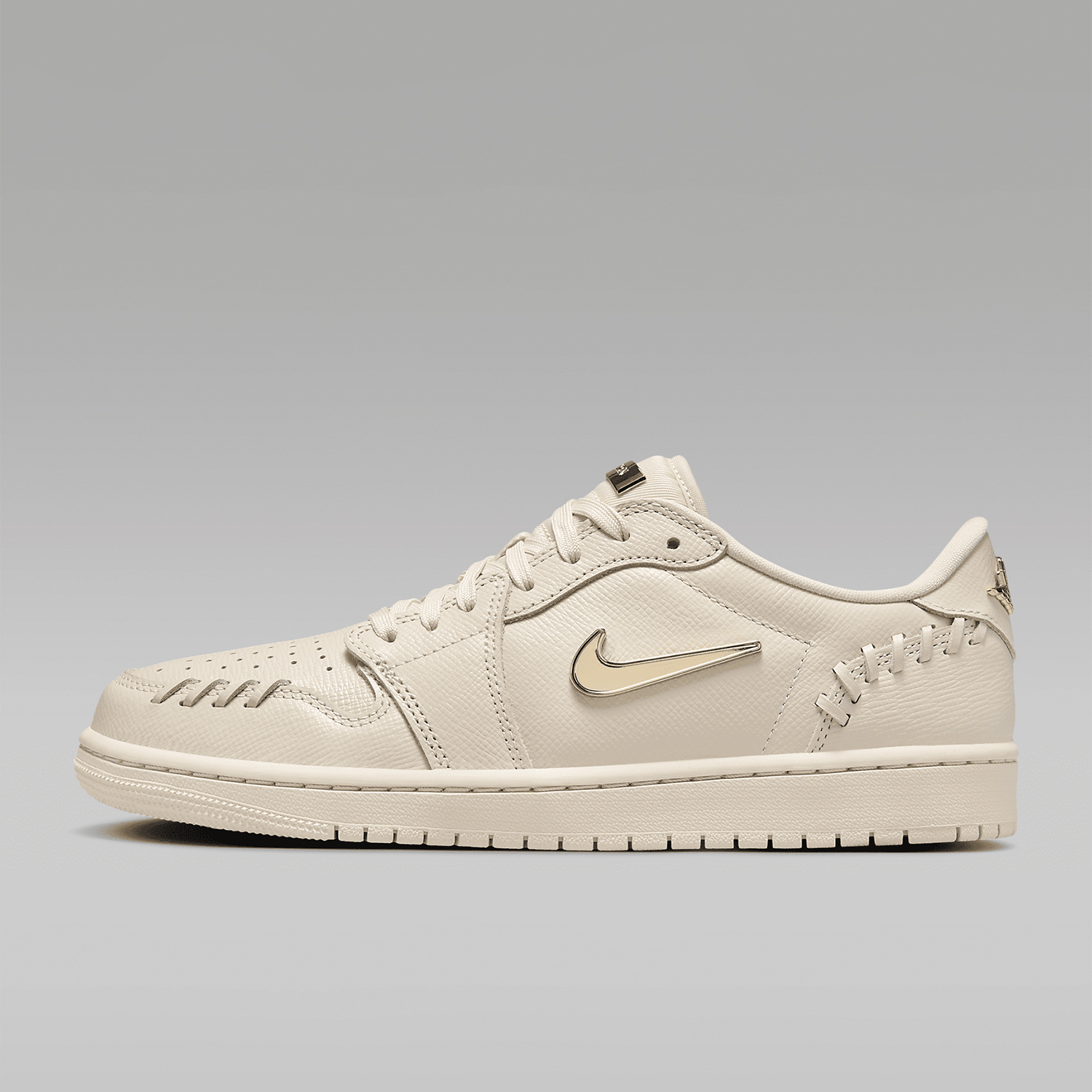 Nike Authentic Air Jordan 1 MM - огляд і ціна Women'S Shoes Nike Jordan