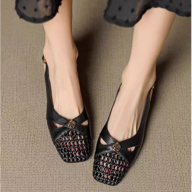 Women's French-style closed-to - огляд і ціна Women Shoes Sandals