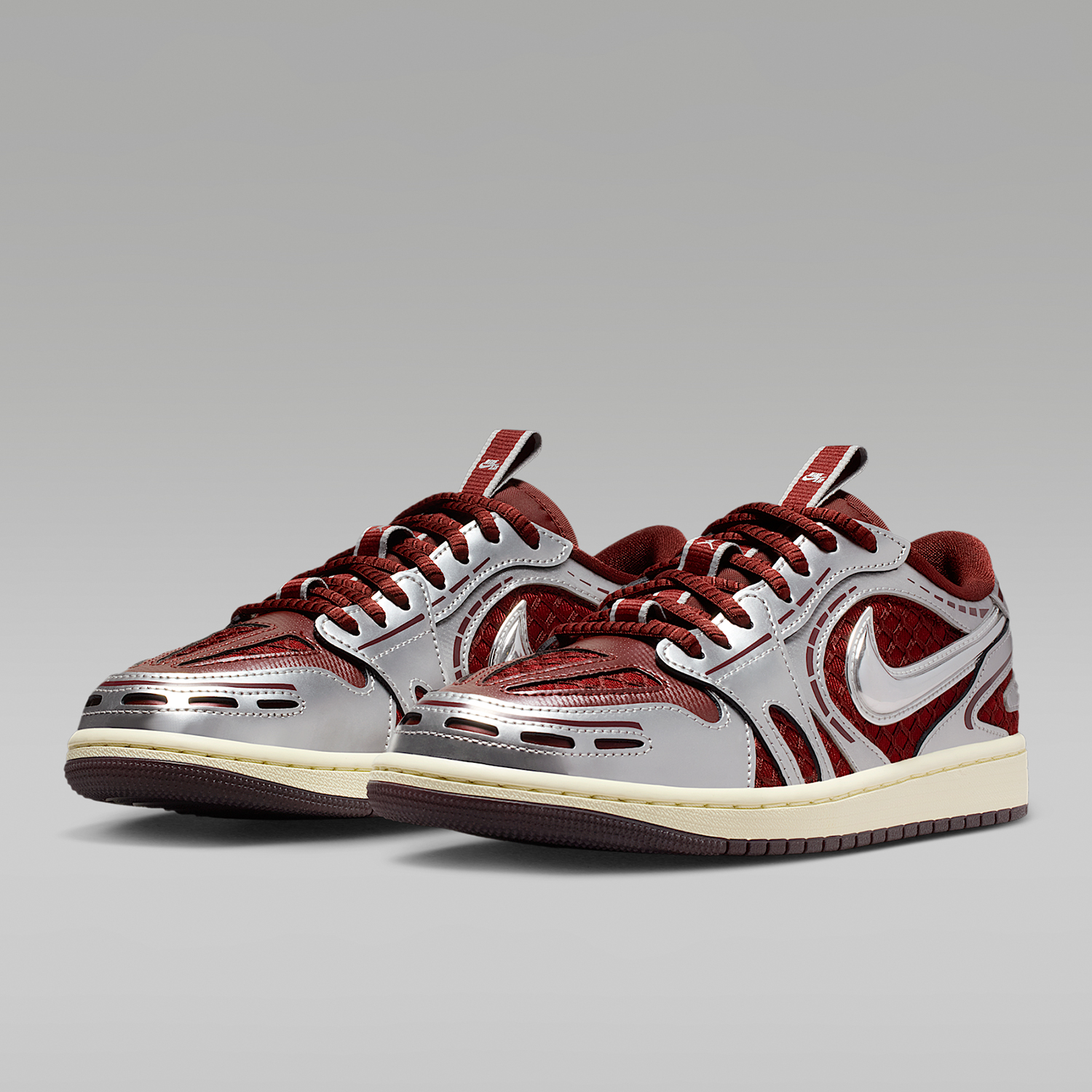 Nike Authentic JORDAN Women's  - огляд і ціна Women'S Shoes Nike Jordan