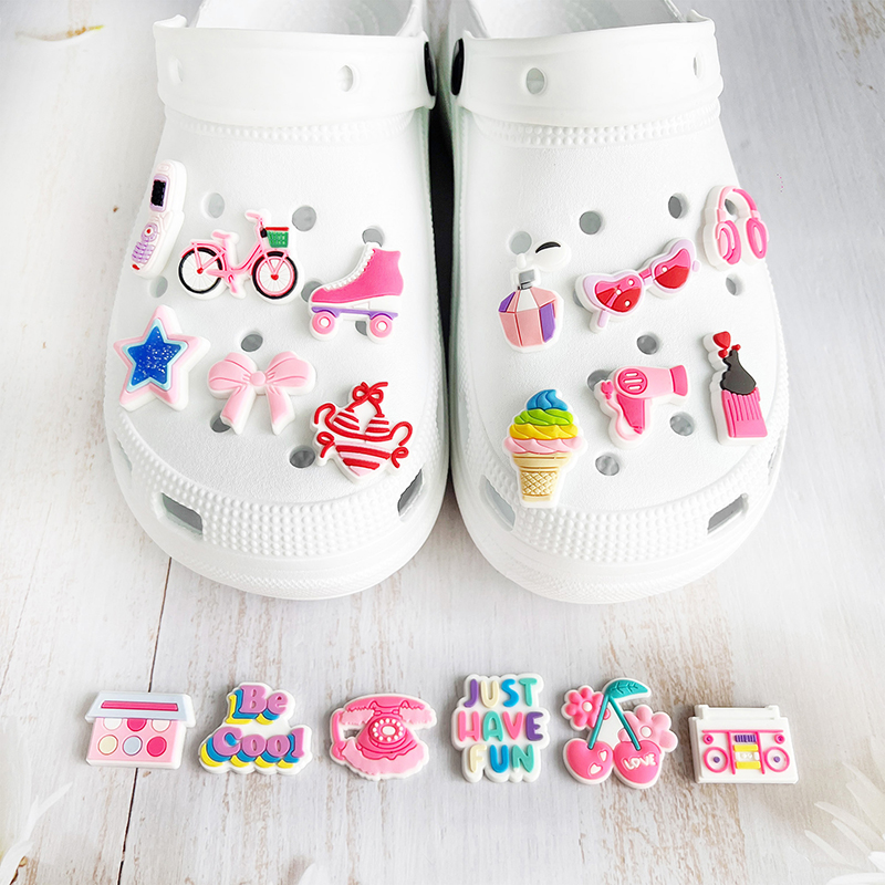 Cute Pink PVC Shoe Charms Pin  - огляд і ціна Croc Style Clog
