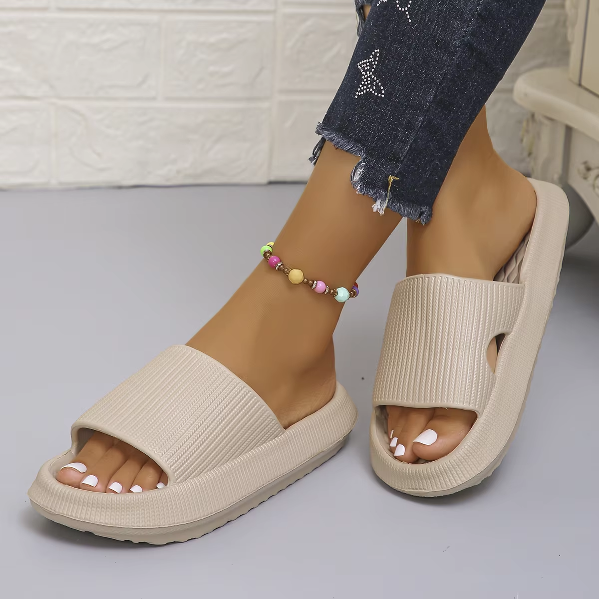 Thick Bottom Cloud Slippers Wo - огляд і ціна Women Shoes Sandals